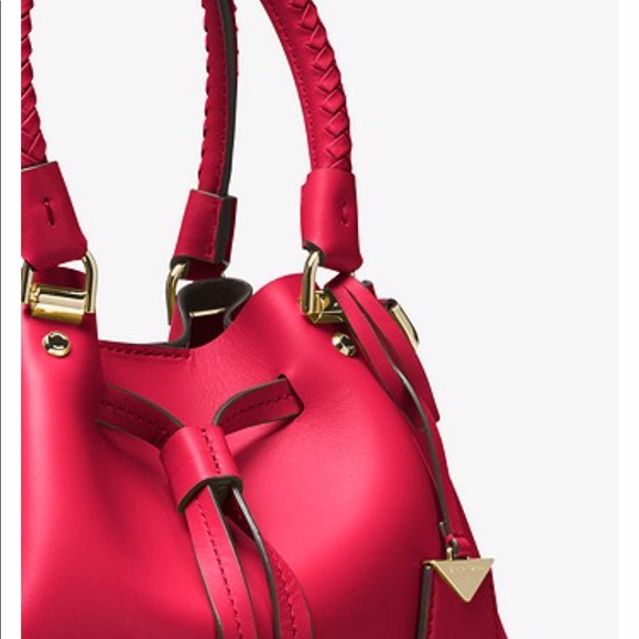 Michael Kors Blakely Bucket Bag ❤️🌹❤️🌹 - Picture 4 of 7